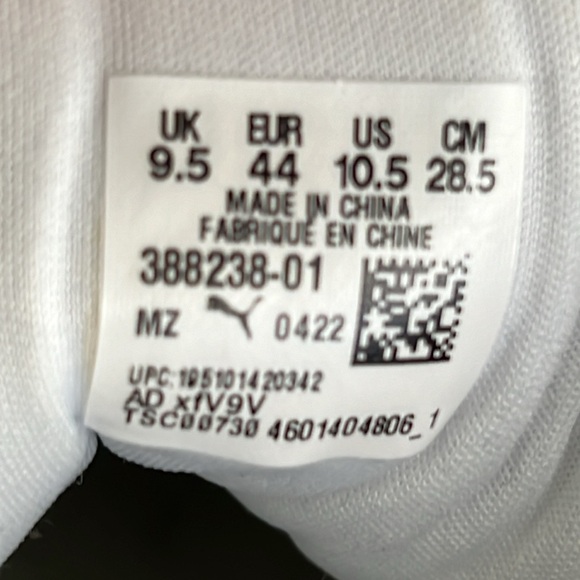 PUMA ~ Men’s 10.5 white with gold detail, Layup high tops, great condition! - Picture 11 of 13